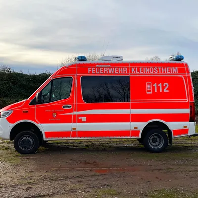 ELW linke Seite bearbeitet.jpg